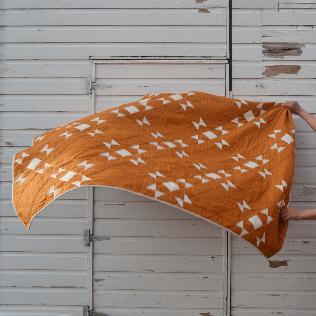 Golden Lattice Quilt Pattern